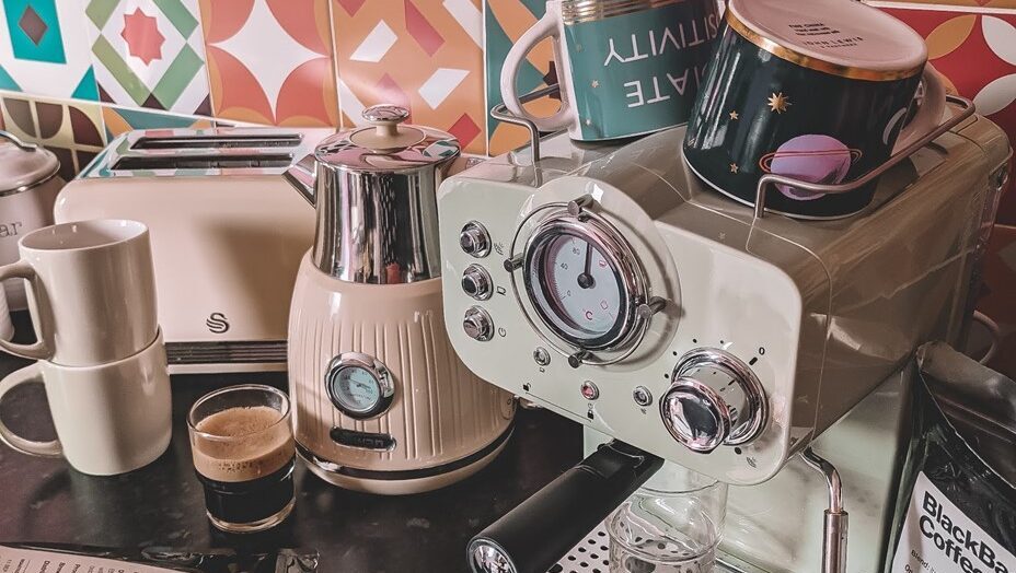 Mollie Quirk Loves Our Swan Retro Pump Espresso Coffee Machine